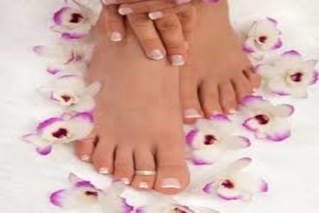 image pieds croisés